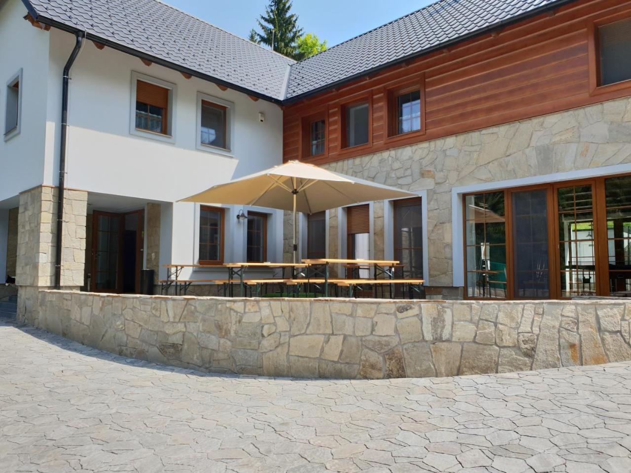 Club Rezidence Pod Lučí Apartment Loučovice Exterior foto